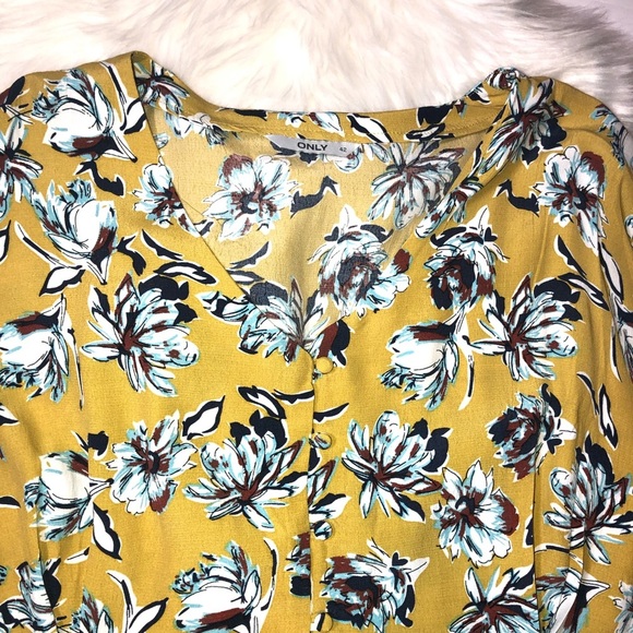 Only Mustard & Navy floral top - Picture 6 of 12